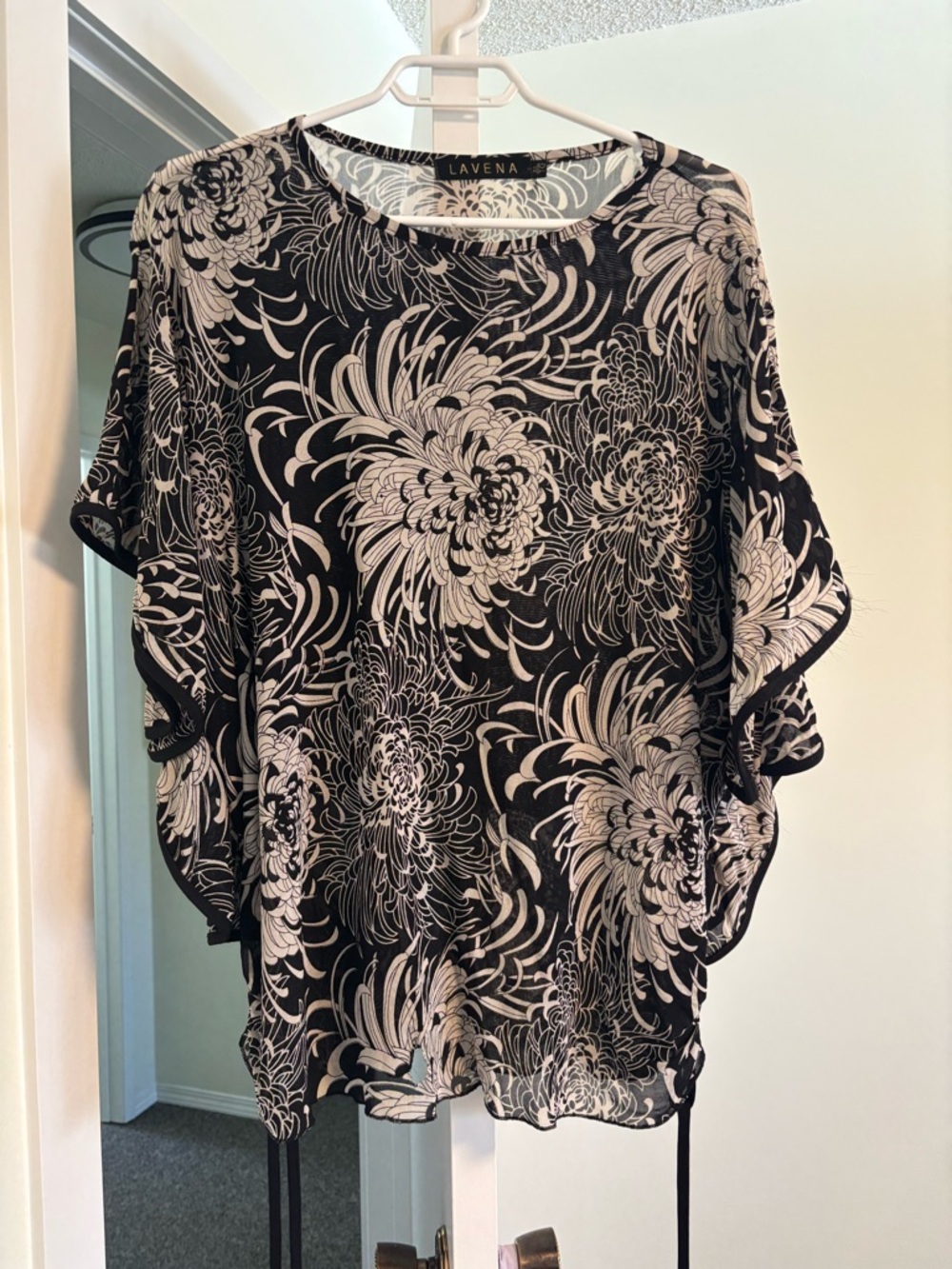 Black & White Floral Dolman Blouse